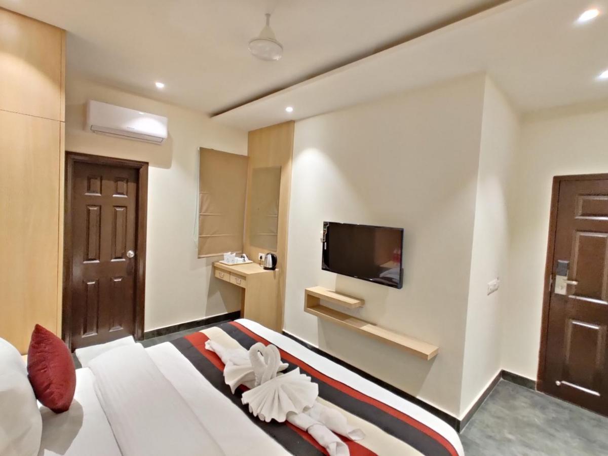 Hotel Dua Grand By Dua Hospitality -300 Meters From Golden Temple Amritsar Bagian luar foto